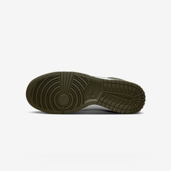 Nike Dunk Low *NWT* - Picture 7 of 9